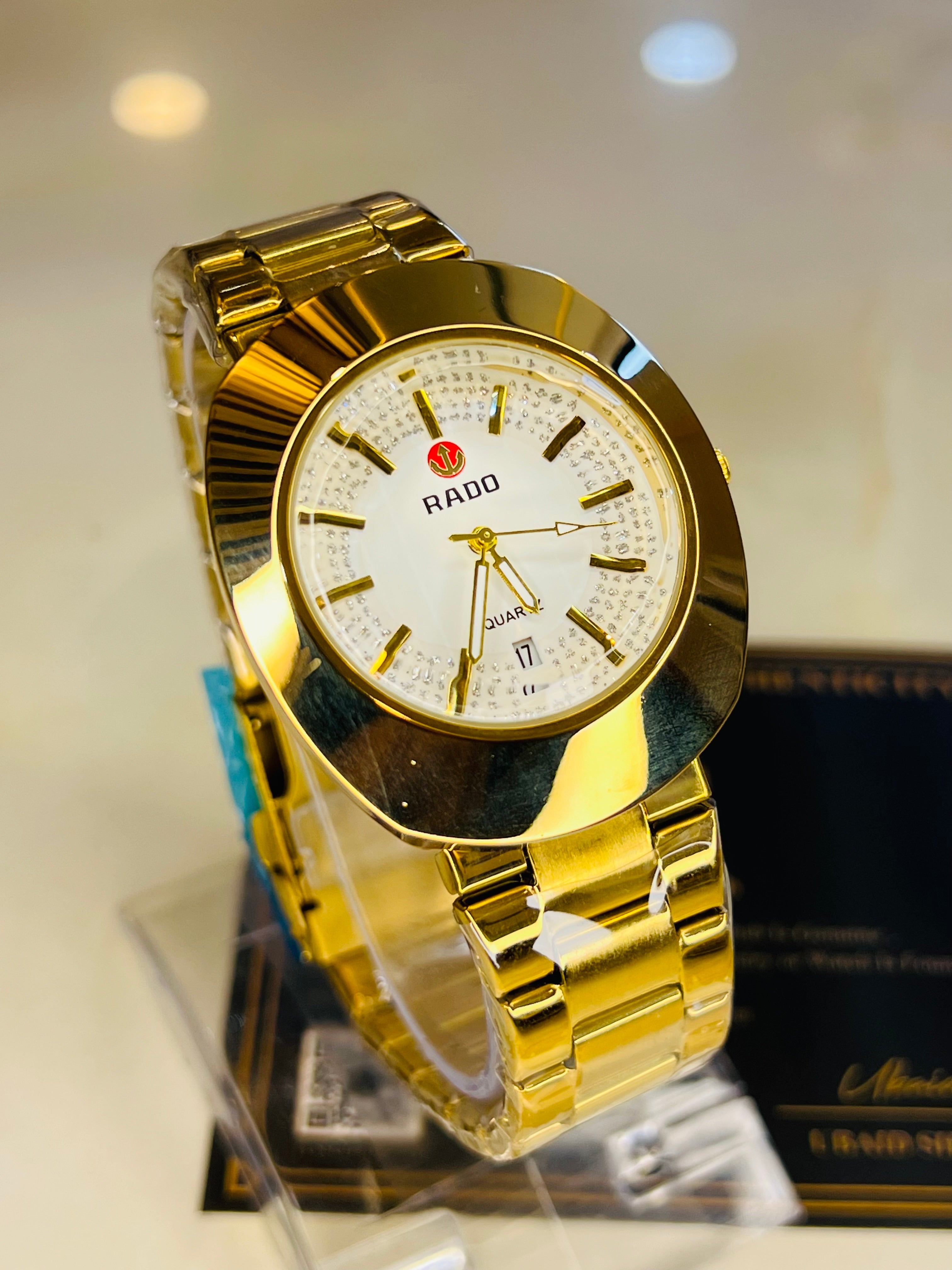 DiaStar Gold Quartz Watch