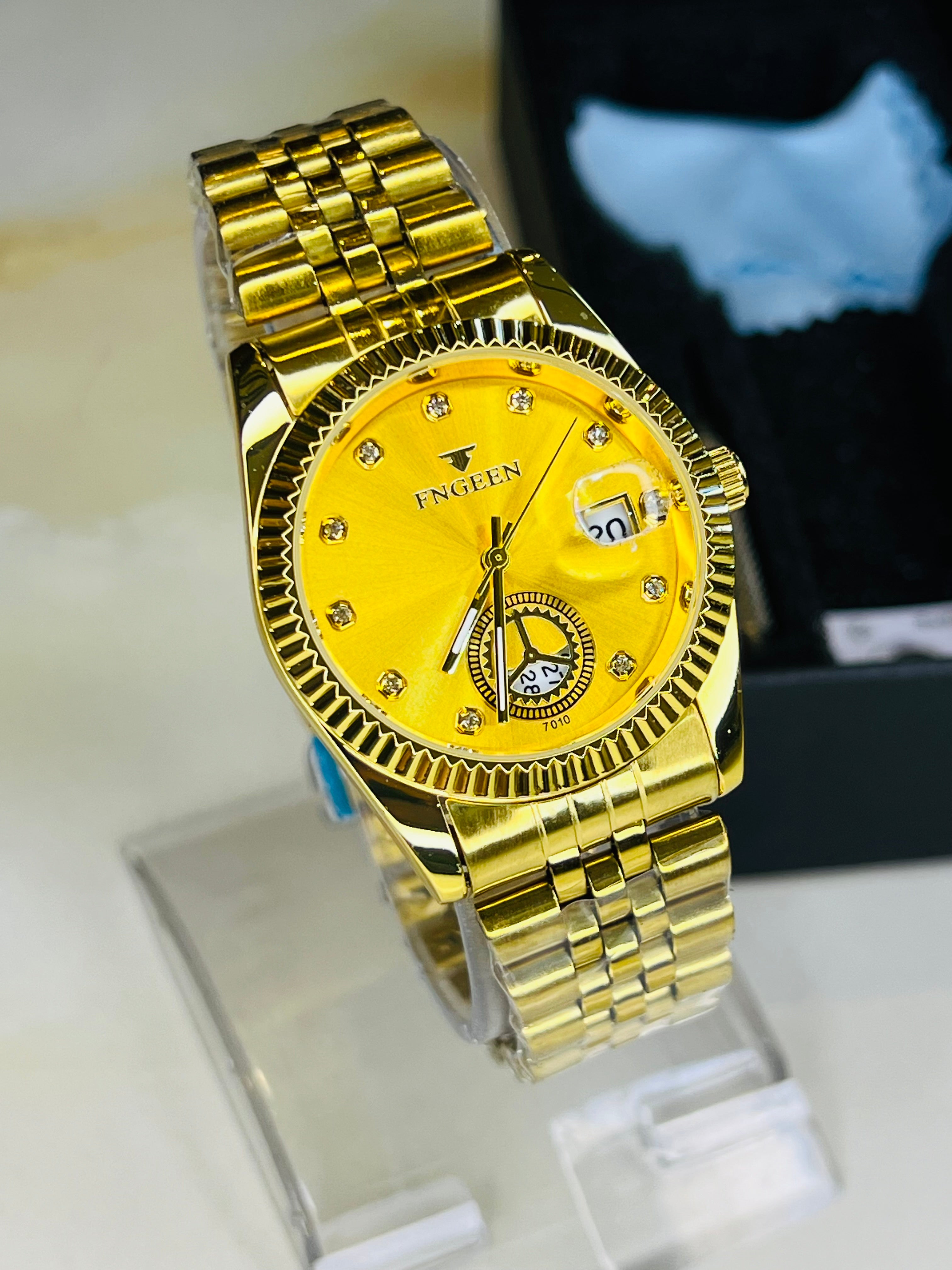 Fngeen Gold Watch For Her