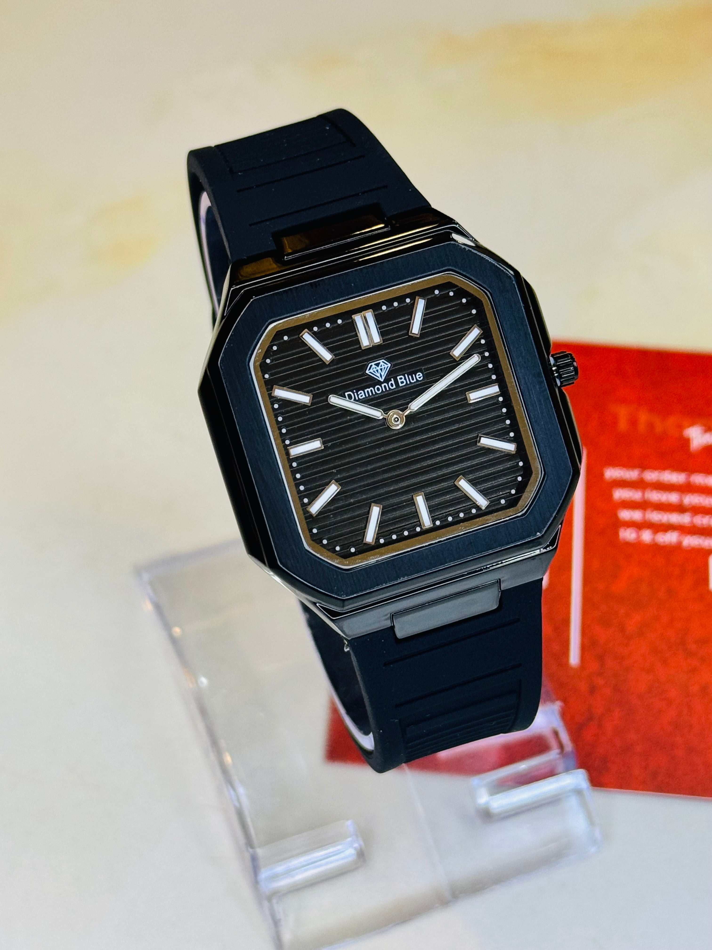 All Black Old Money Magnet Strap Watch