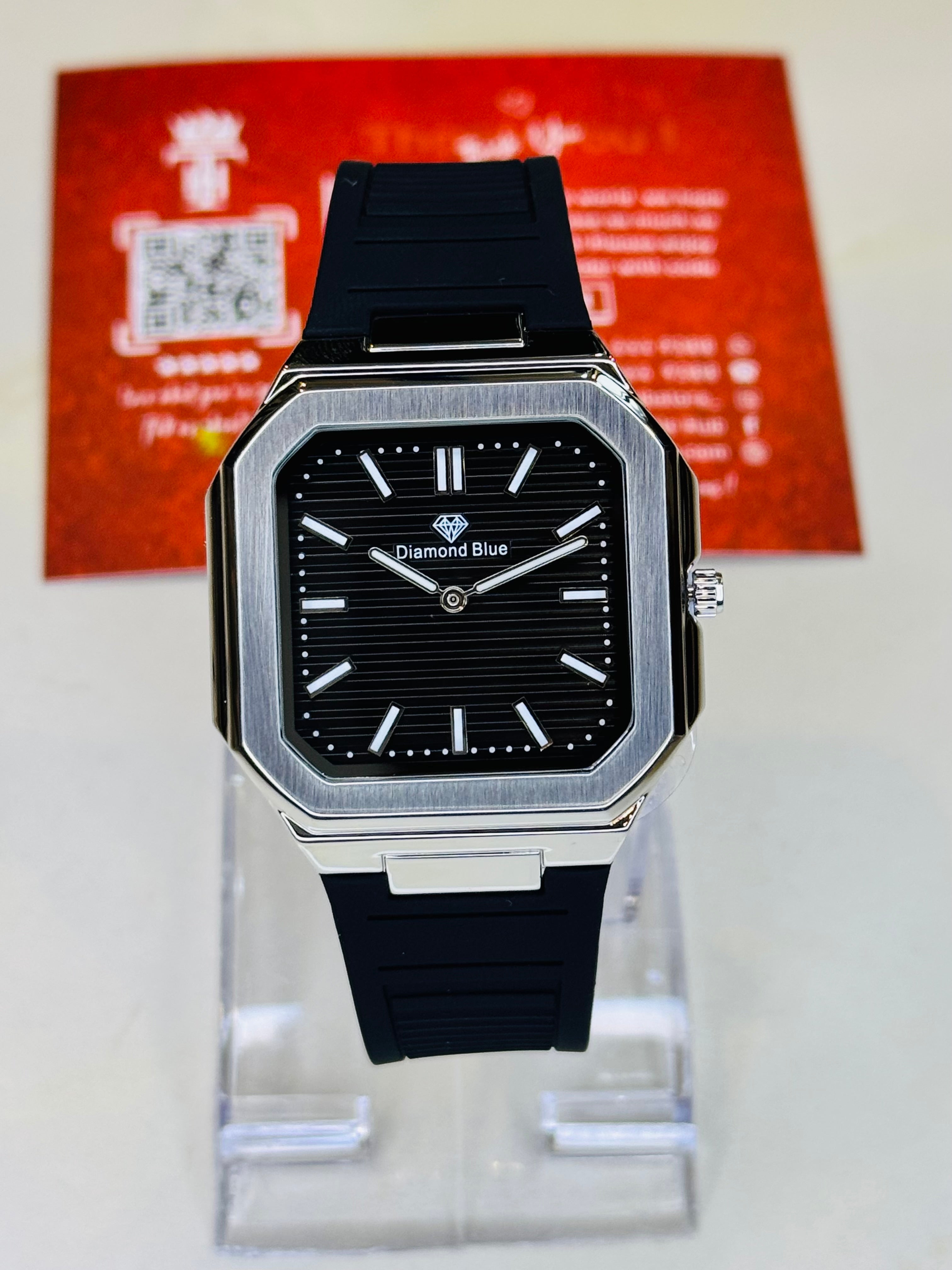 Black Silver Old Money Magnet Strap Watch