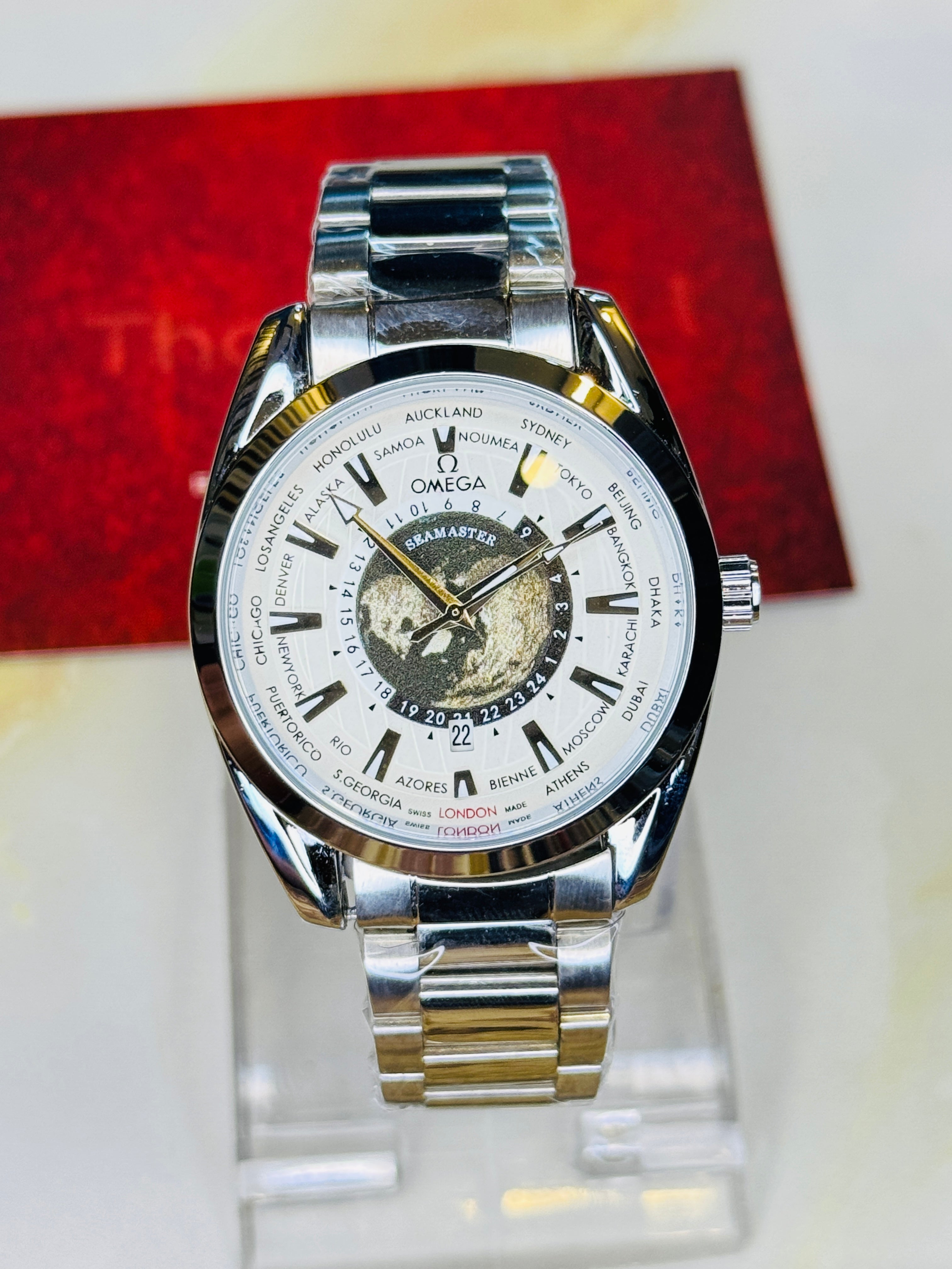 Silver White Earth Face Aqua Terra Watch