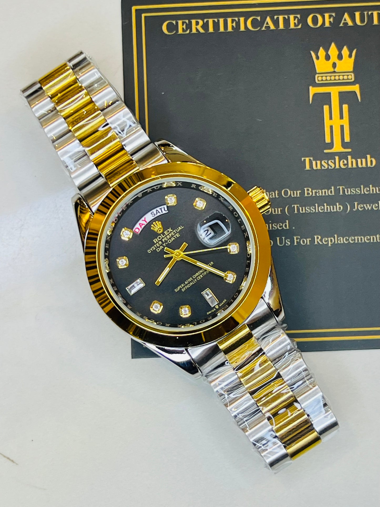 Premium Two Tone Black Date Just Plain Bezel Watch