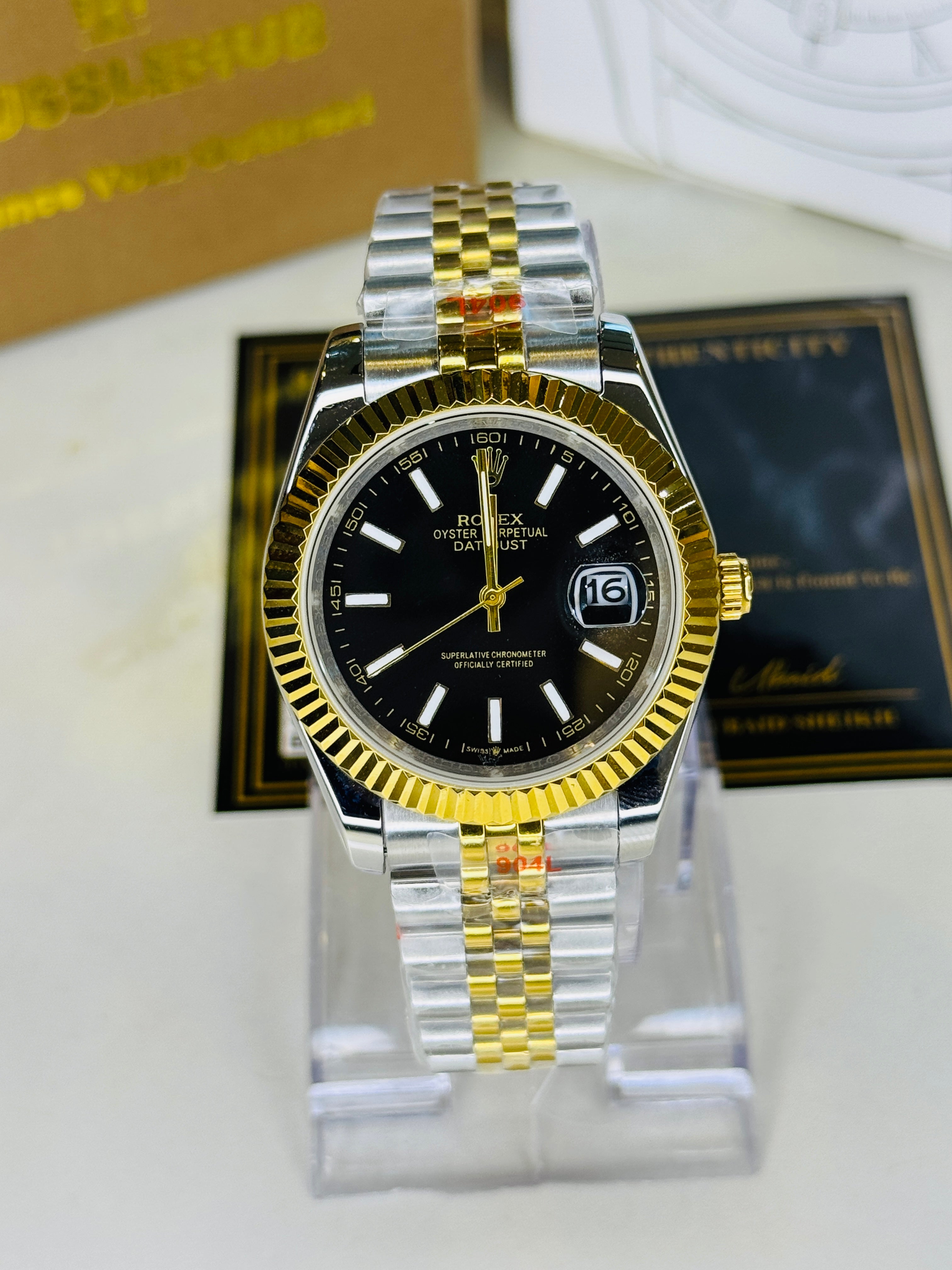 Jubilee Date Just Two Tone Vertical Fluted Black Dial Quartz Watch