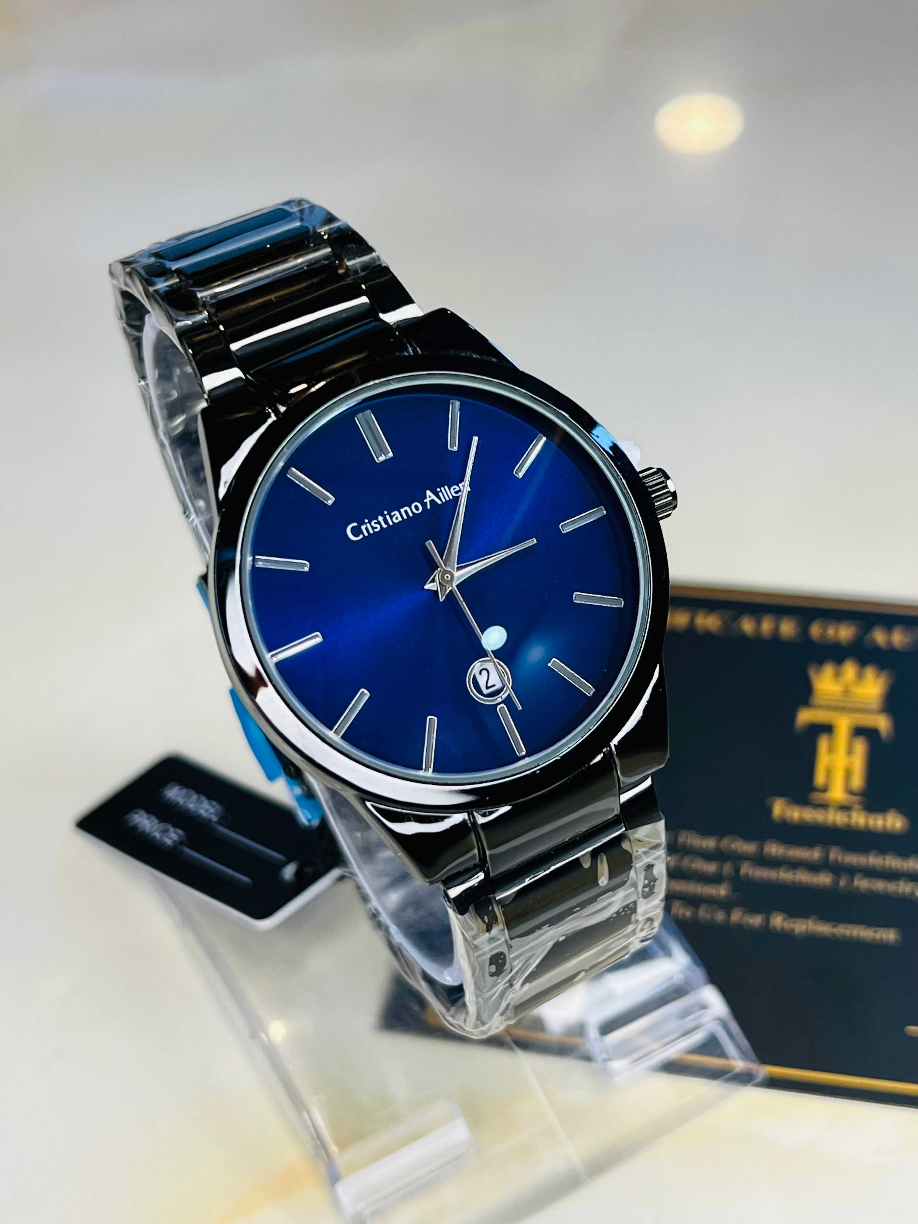 Cristiano Aillen Black Strapped Minimal Watch