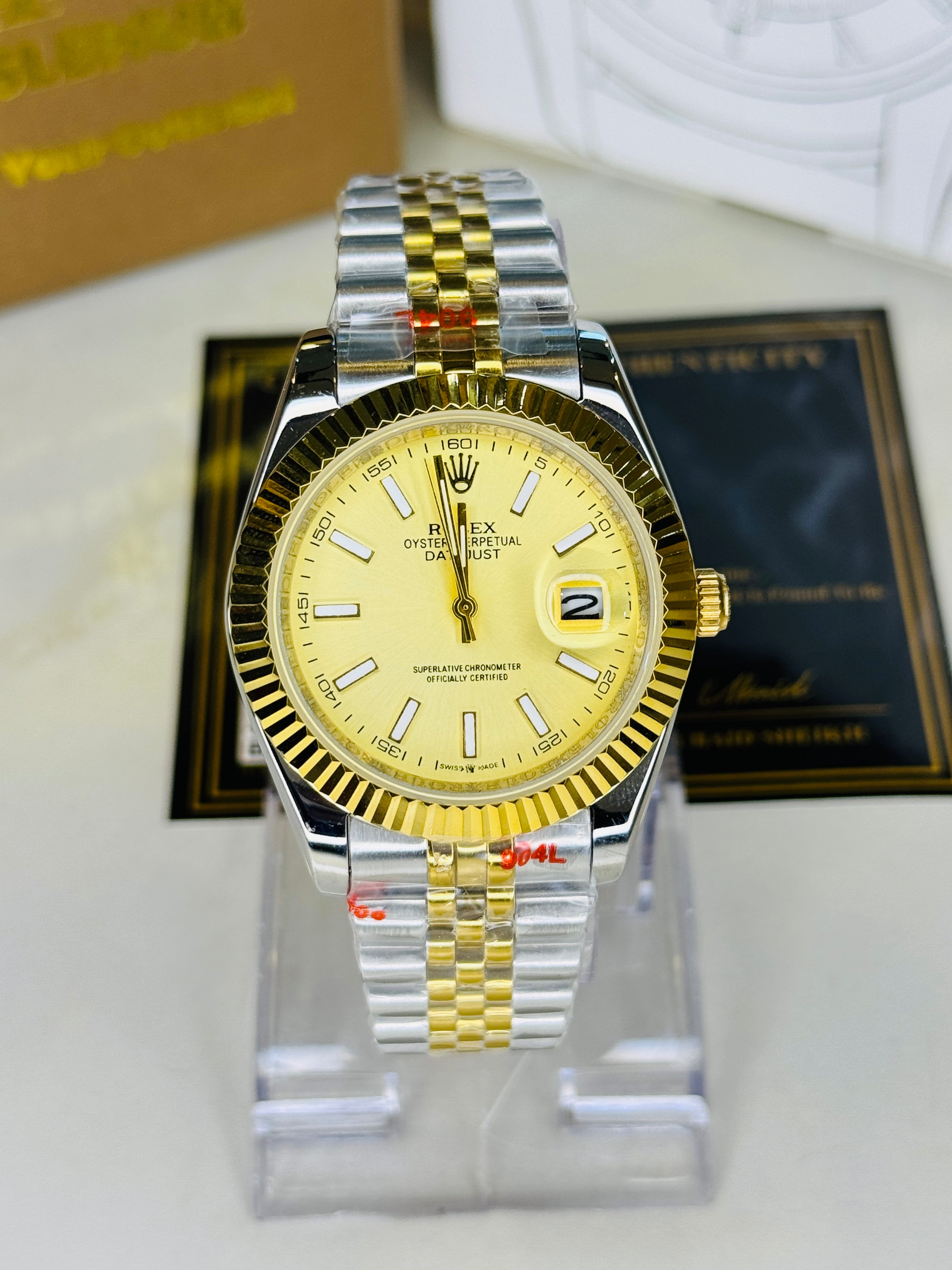Jubilee Date Just Two Tone Vertical Fluted Gold Dial Quartz Watch