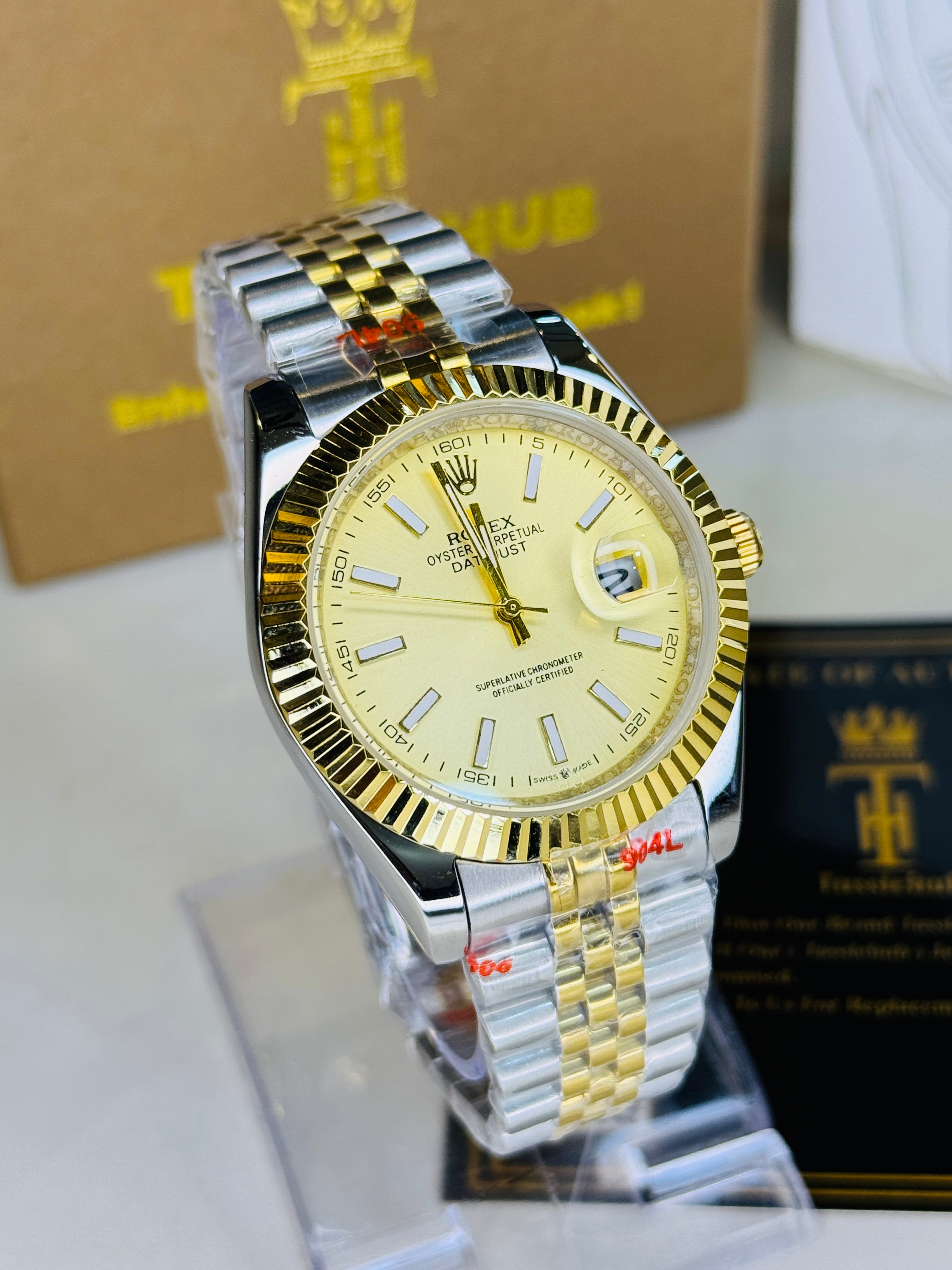 Jubilee Date Just Two Tone Vertical Fluted Gold Dial Quartz Watch