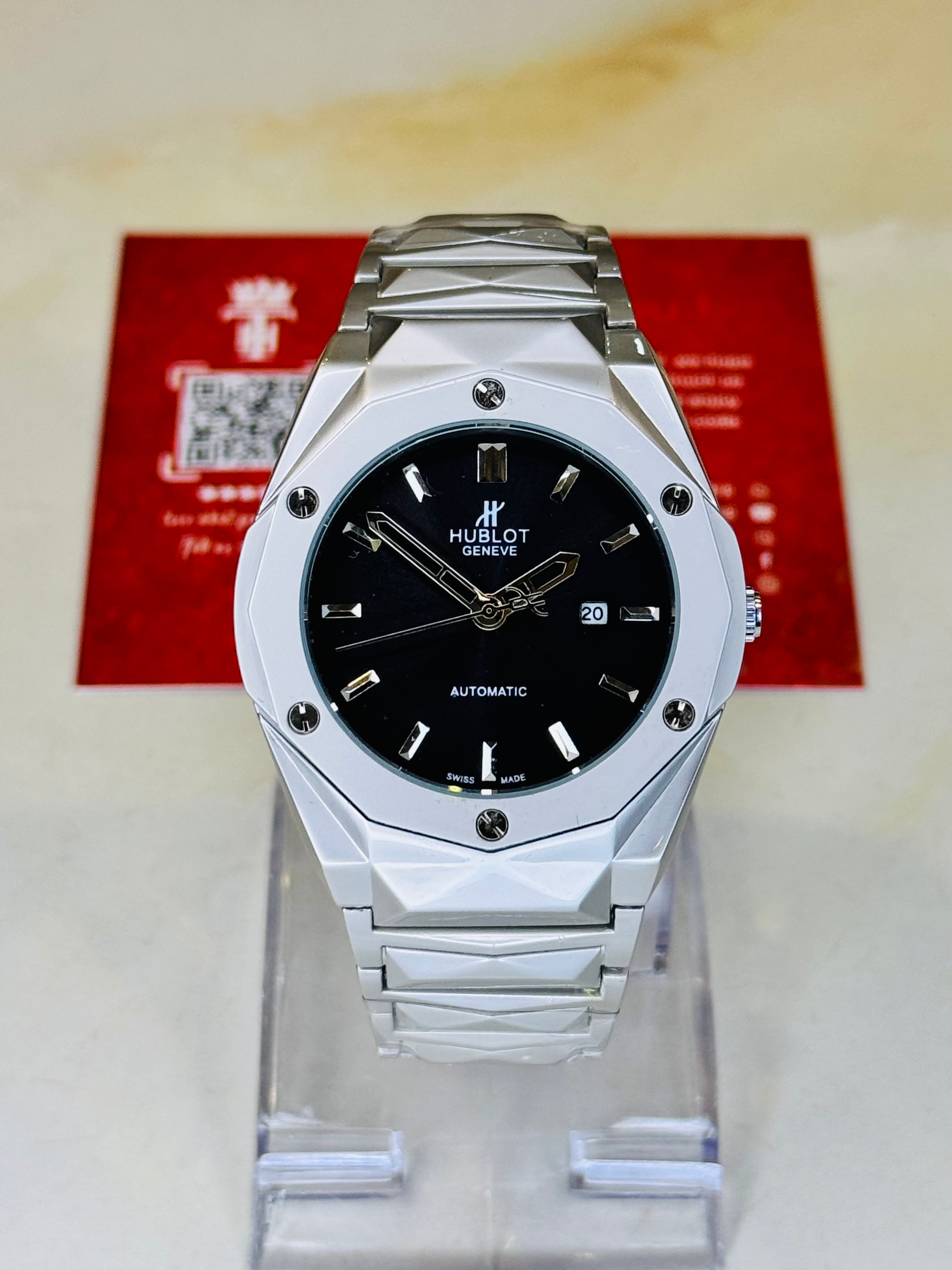 Silver Prism Chain Strapped Black Hublot Watch