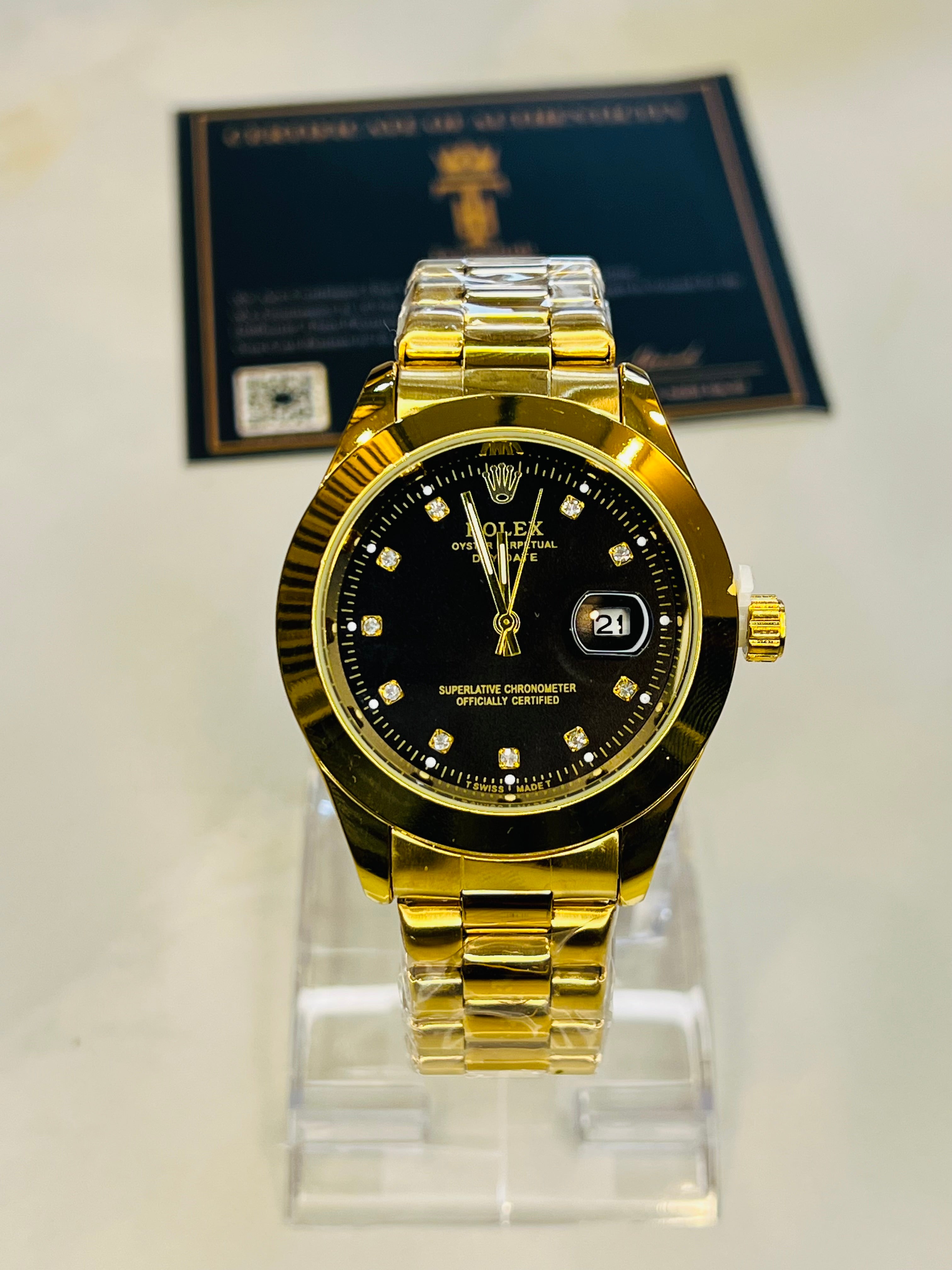 Date Just Gold Black Plain Bezel Watch