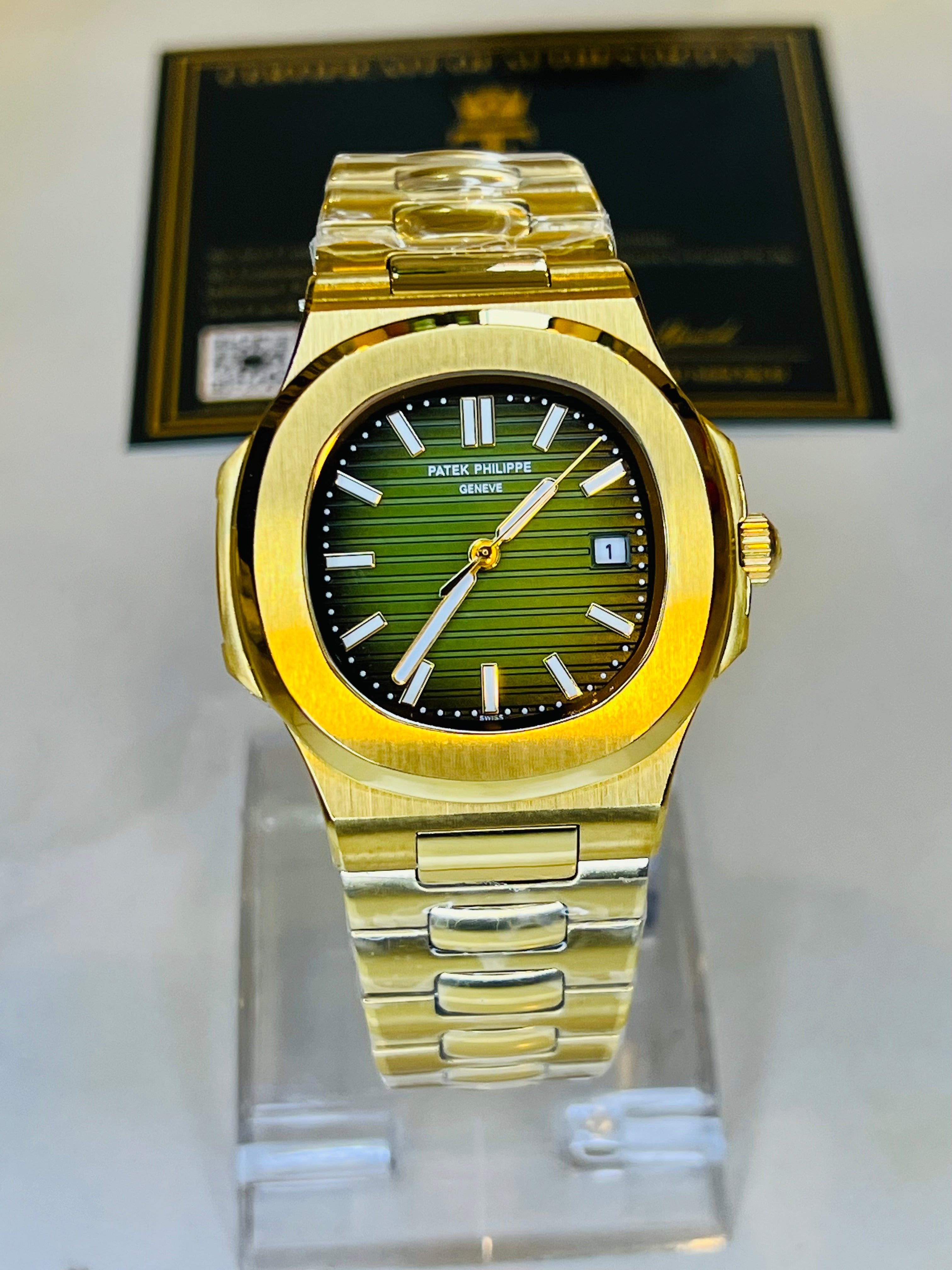 Gold Amazon Green Automatic Nautilus Super Clone Watch