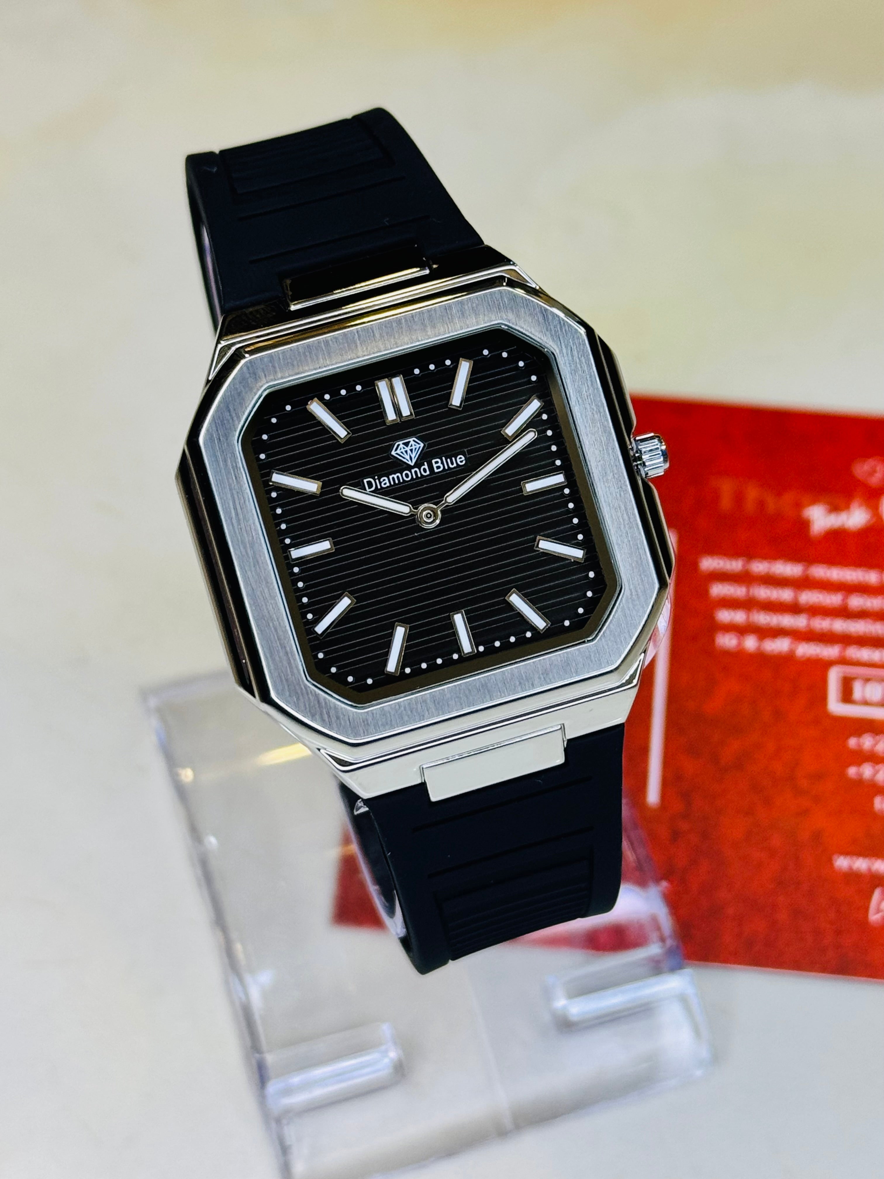 Black Silver Old Money Magnet Strap Watch