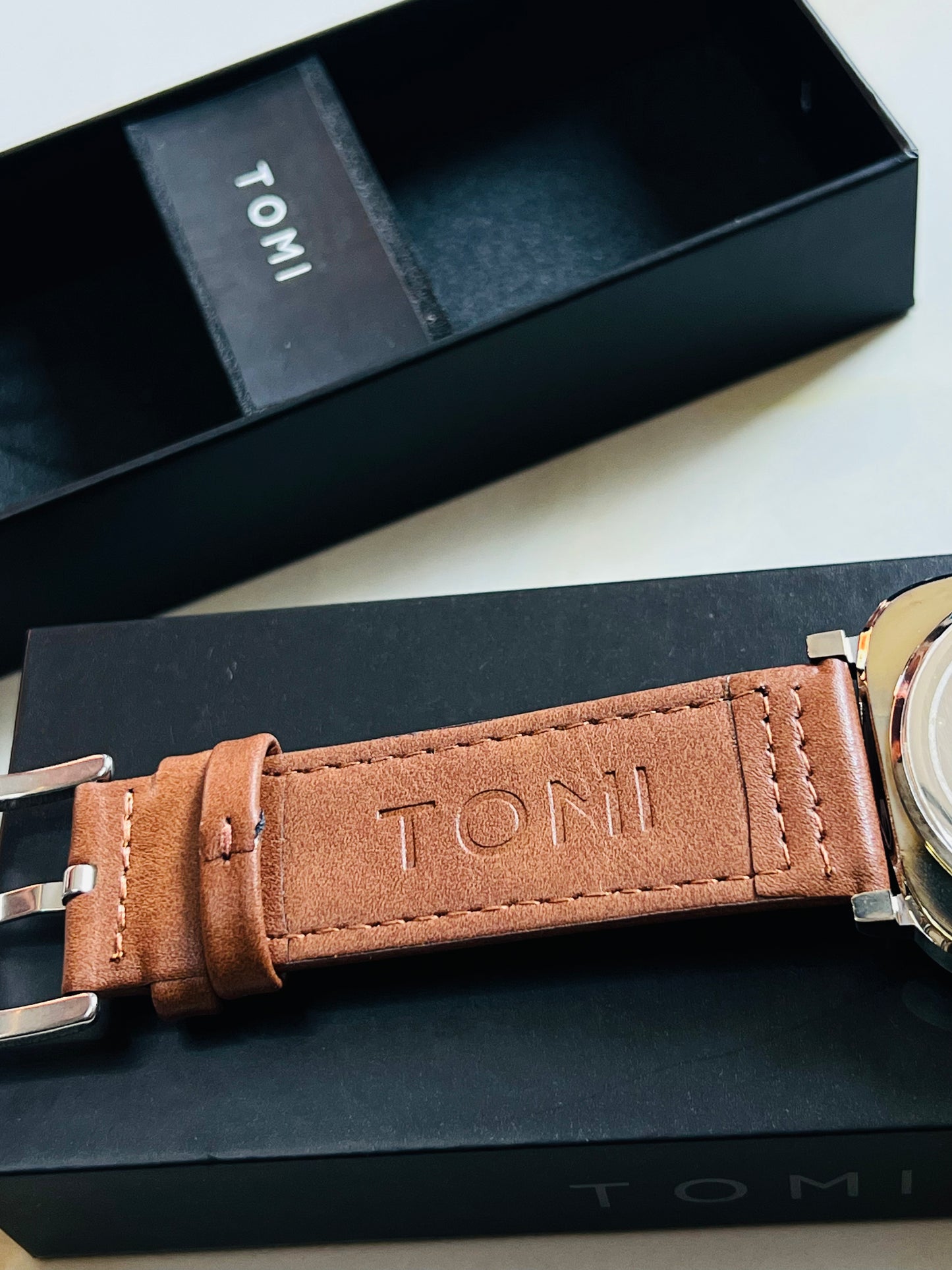 Tomi Brown Silver Business Class Watch