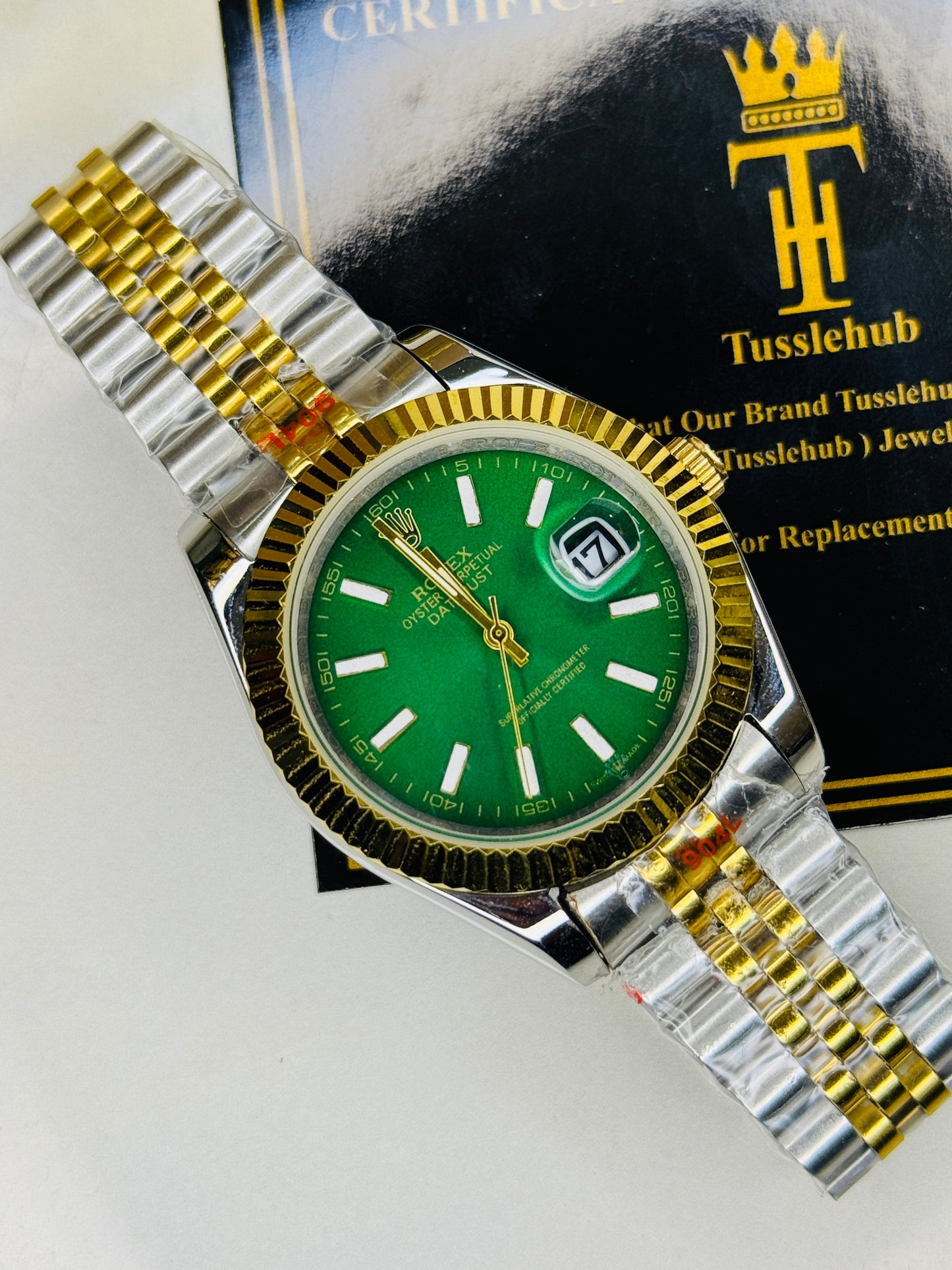 Jubilee Date Just Two Tone Vertical Fluted Green Dial Quartz Watch