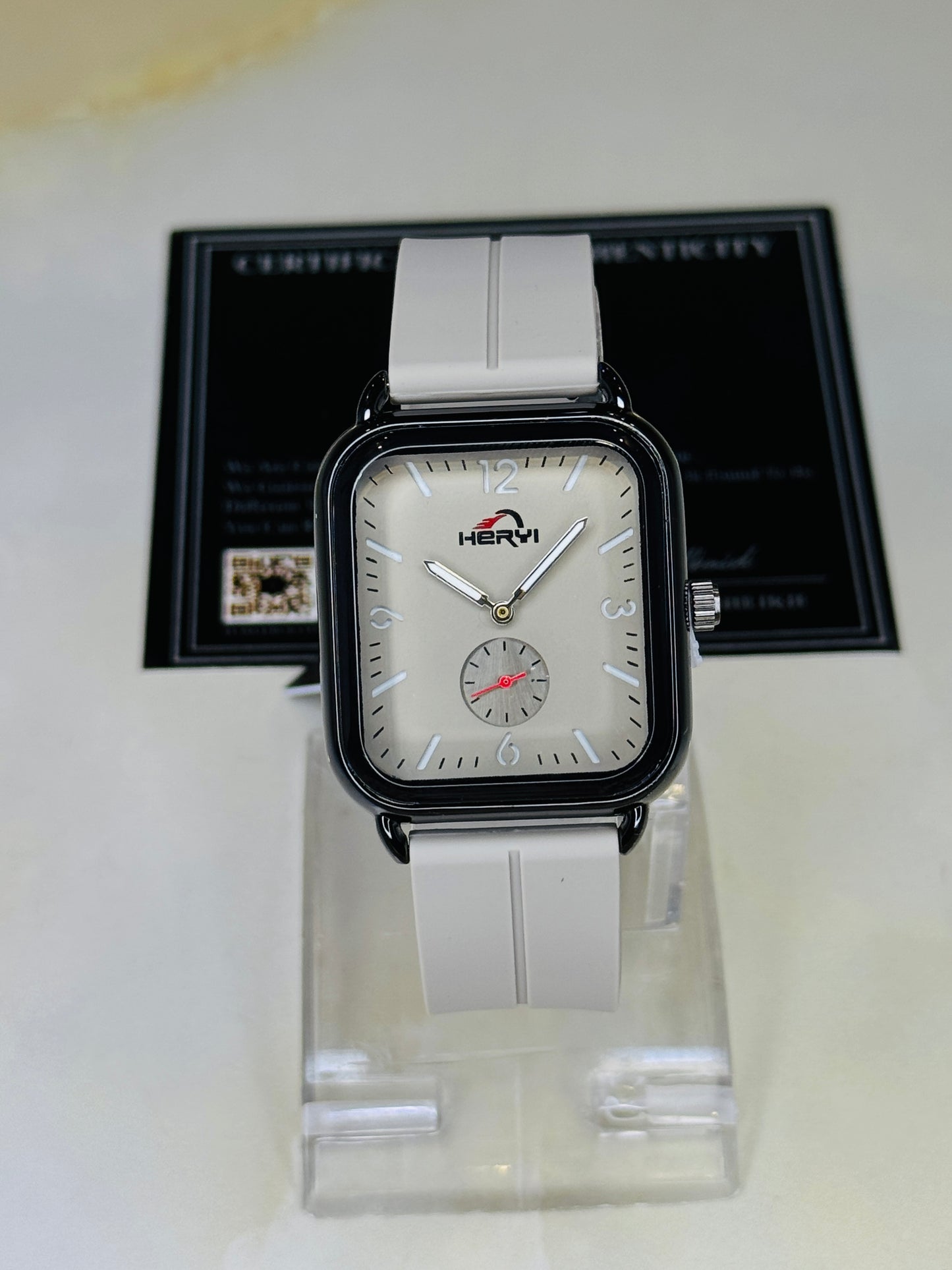 Ash Grey Heryi Seamer Down Second Magnet Strap Watch