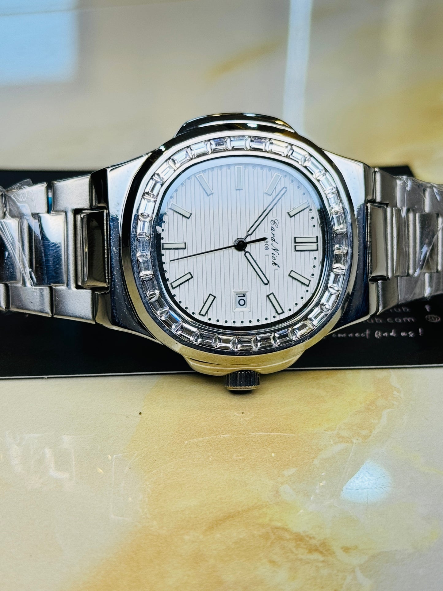 Card Nick Nautilus Silver White Gem Stone Watch