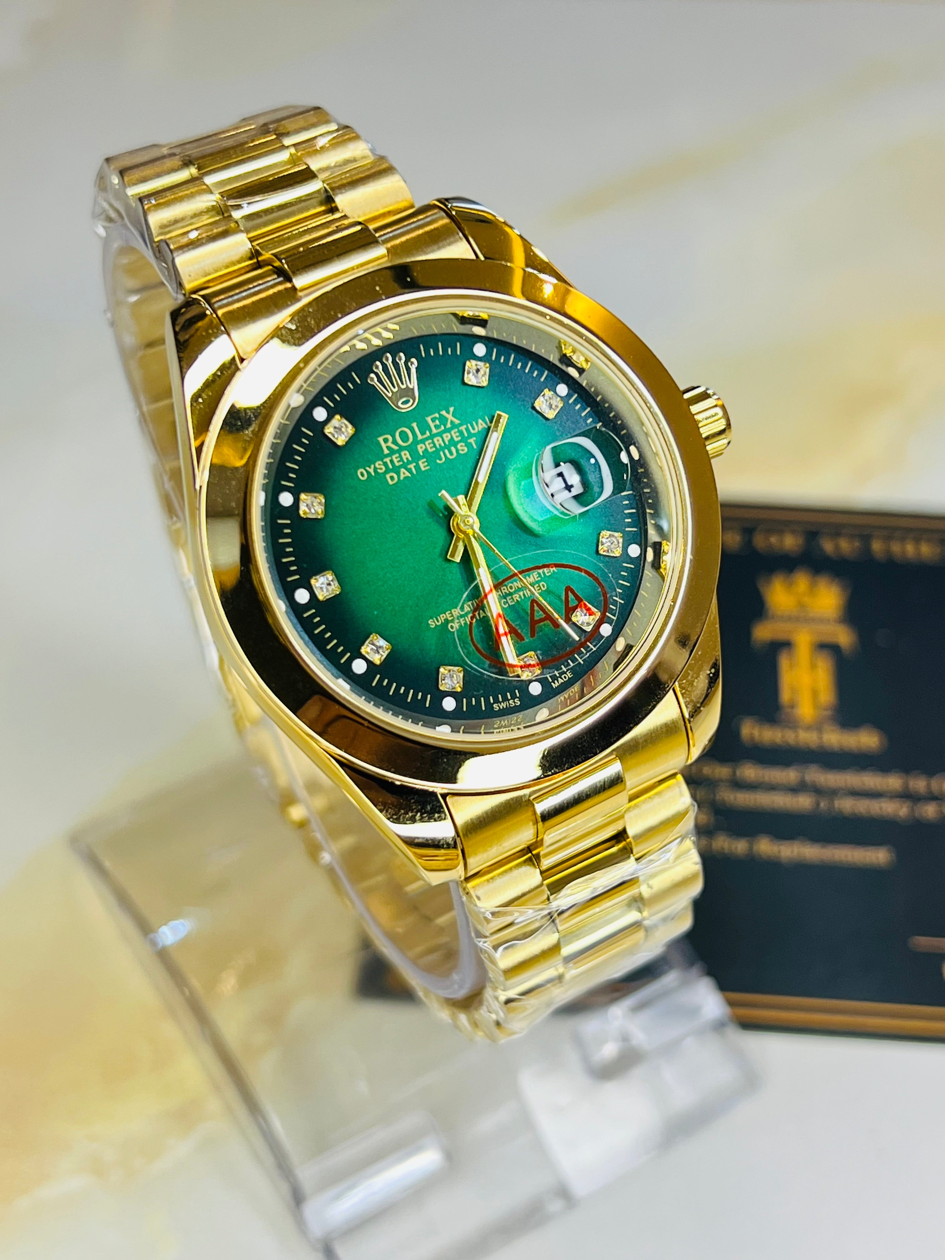 Gold Emerald Plain Bezel Date Just Watch