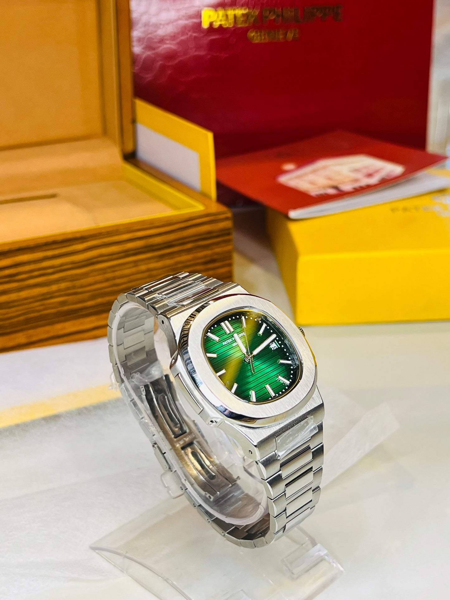 Silver Emerald Automatic Nautilus Super Clone Watch