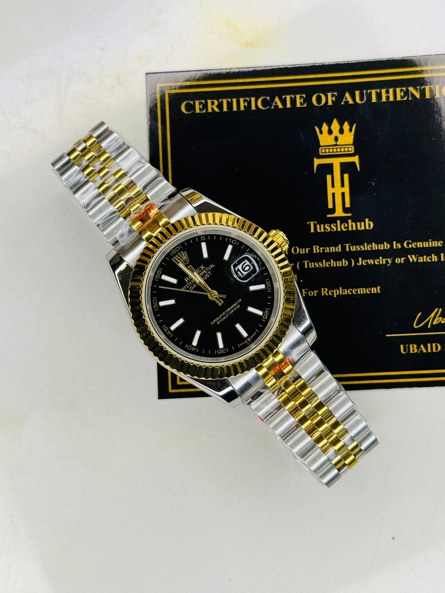 Jubilee Date Just Two Tone Vertical Fluted Black Dial Quartz Watch