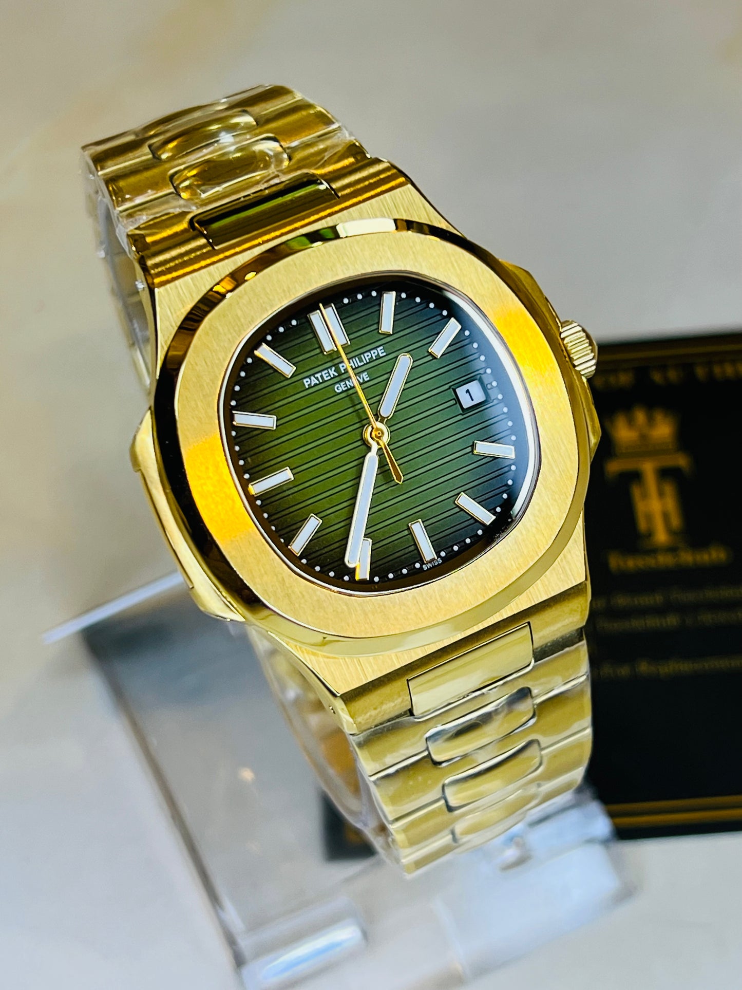 Gold Amazon Green Automatic Nautilus Super Clone Watch