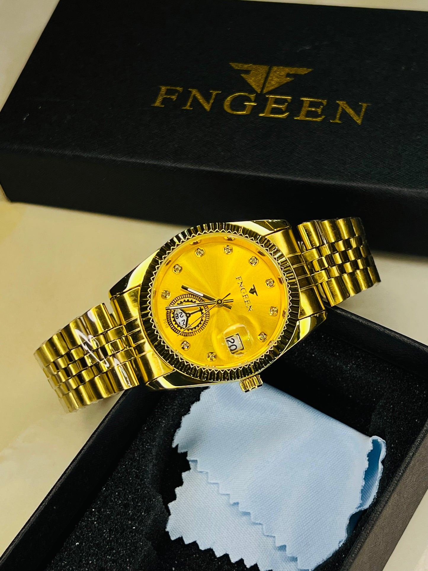 Fngeen Gold Watch For Her