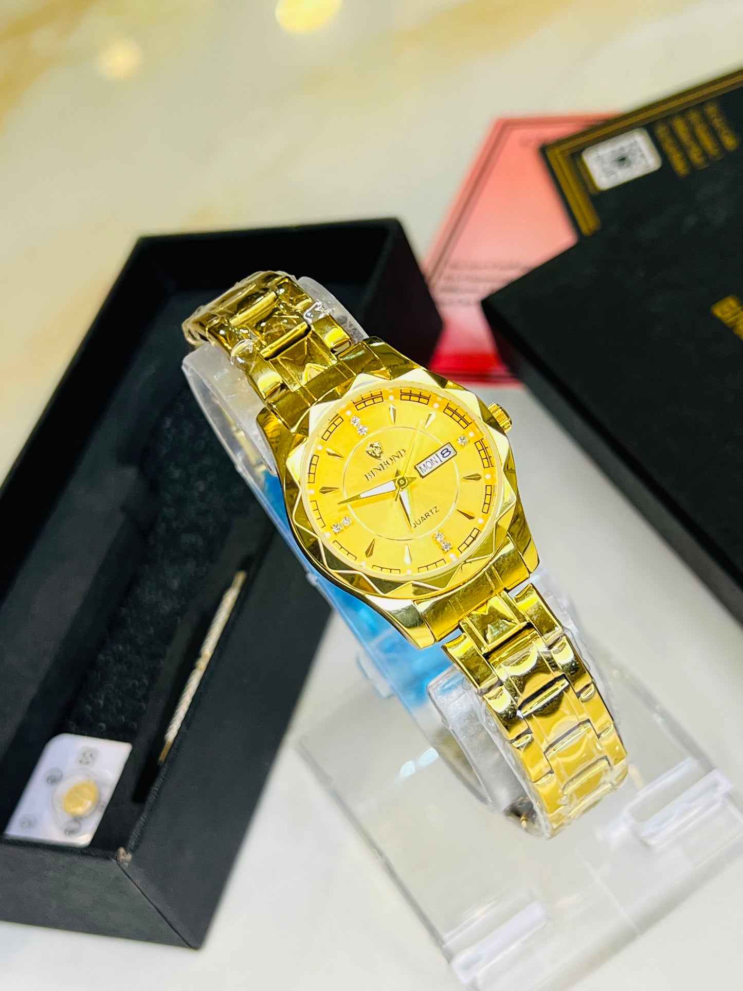 Gold Binbond Day Date Watch For Her