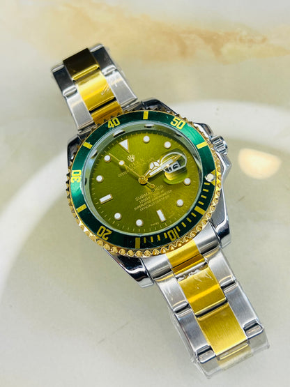 Two Tone Emerald Submariner Rotating Bezel Watch