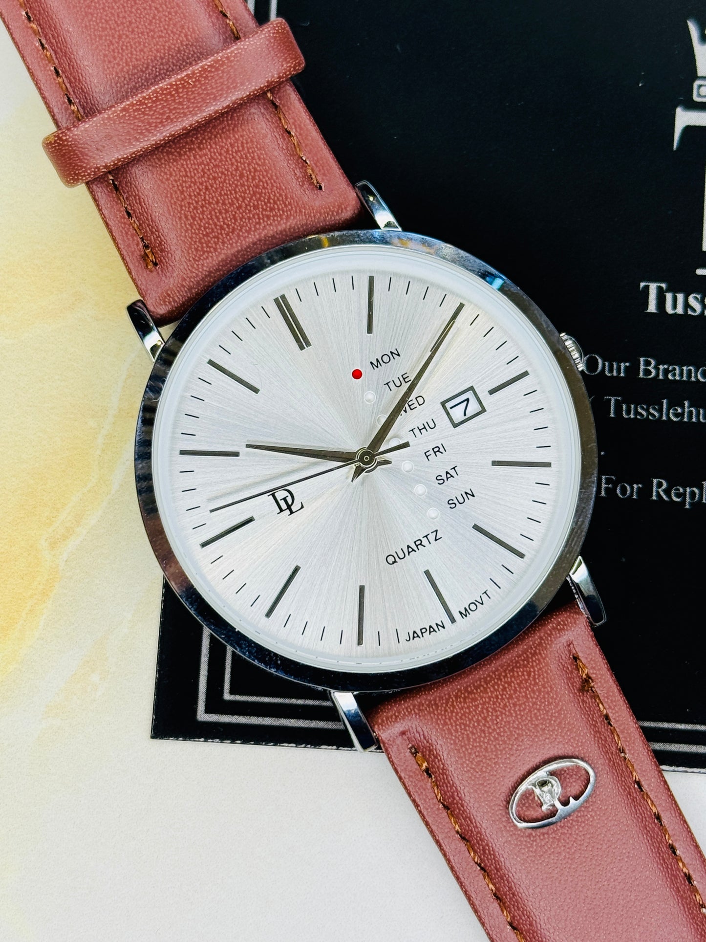 DL Mentor Premium Day Date Watch