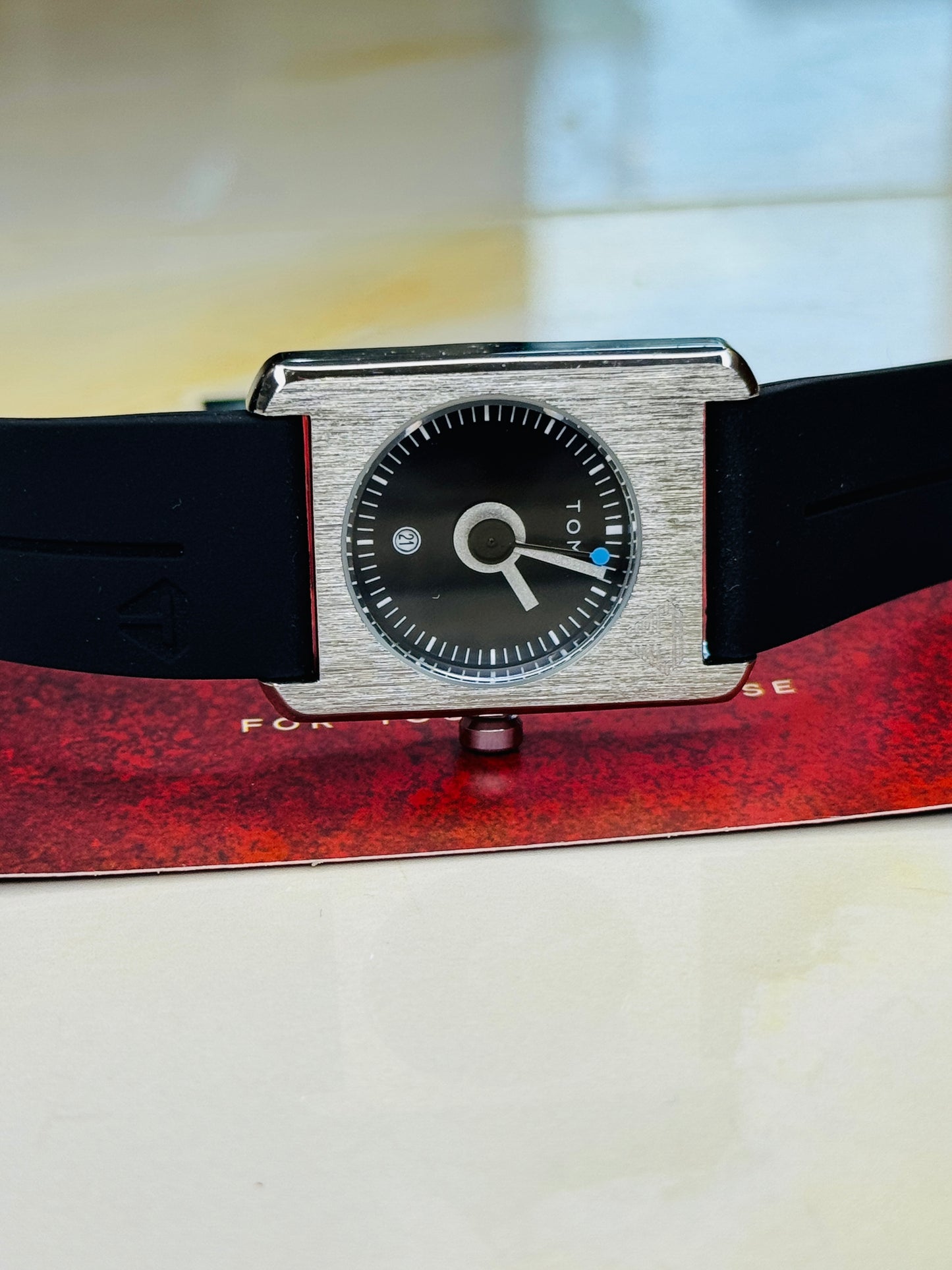Tomi Black Silver Tank Magnetic Strap Watch