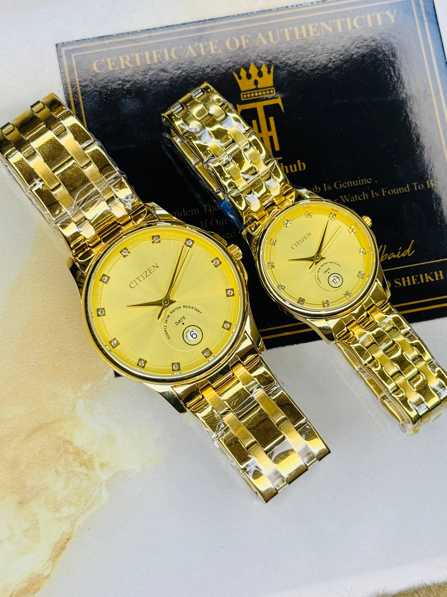 All Gold Down Date Citizen Couple Watch