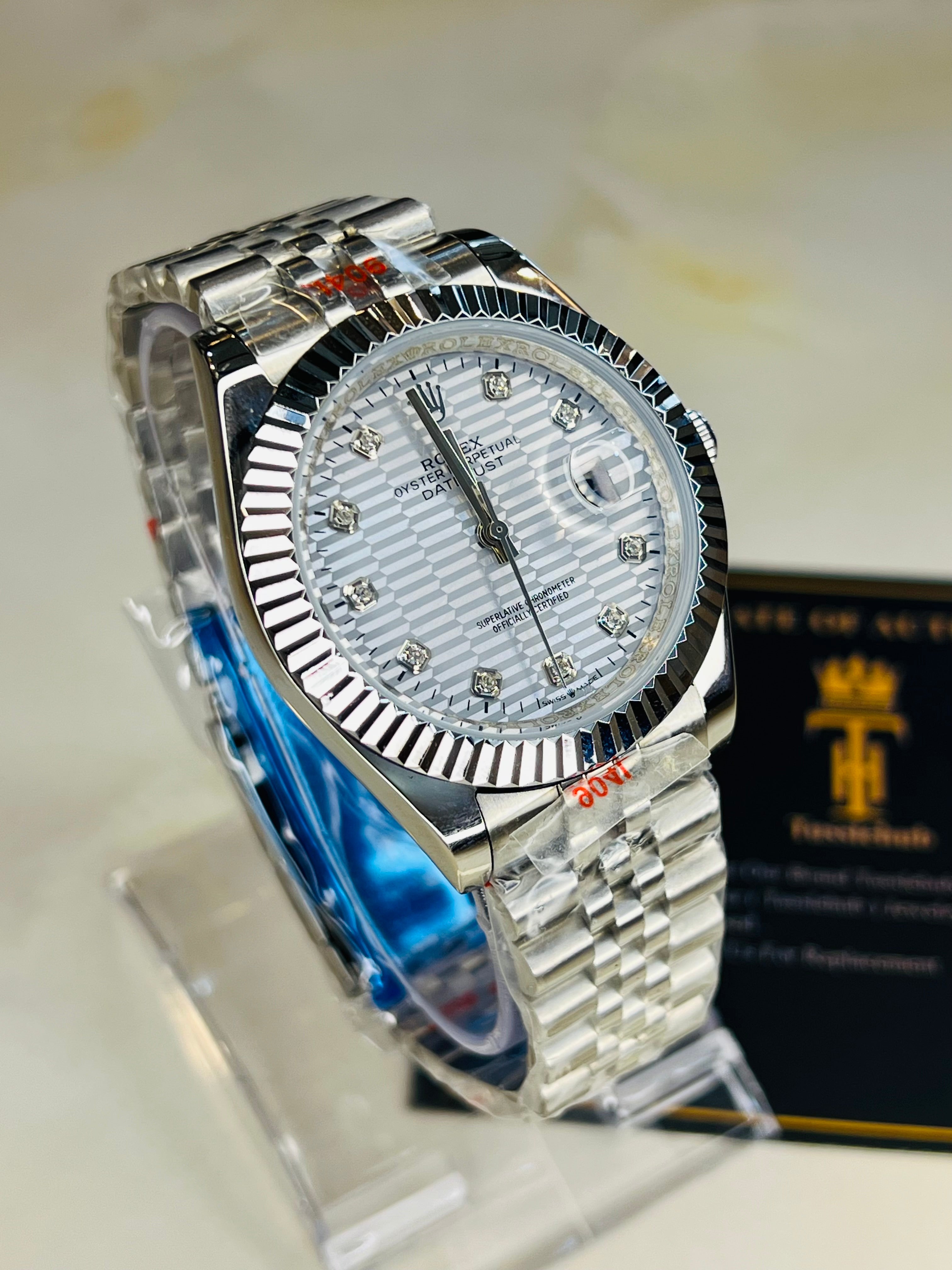 Diamonds Date Just Silver Texture White Fluted Bezel Automatic Watch