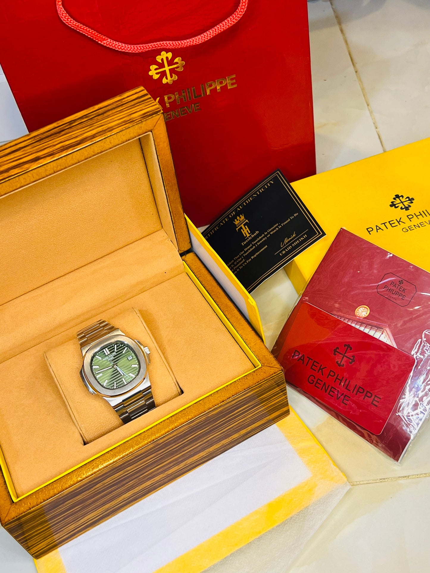 Gold Amazon Green Automatic Nautilus Super Clone Watch